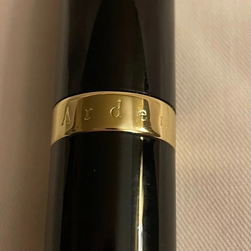 Elizabeth Arden Exceptional Lipstick Amber 13 New 0.14 oz